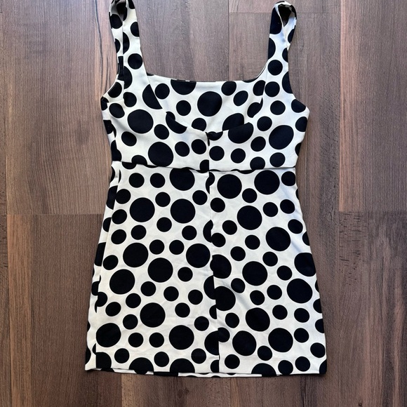 Zara Polka Dot mini Dress Limited Edition. New with tags. Size small - Picture 8 of 8